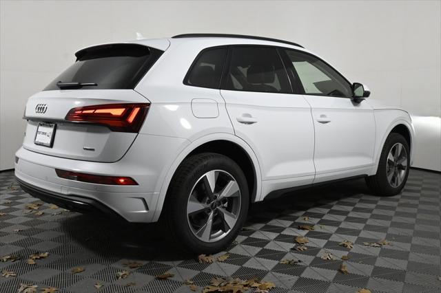 new 2025 Audi Q5 car, priced at $44,738