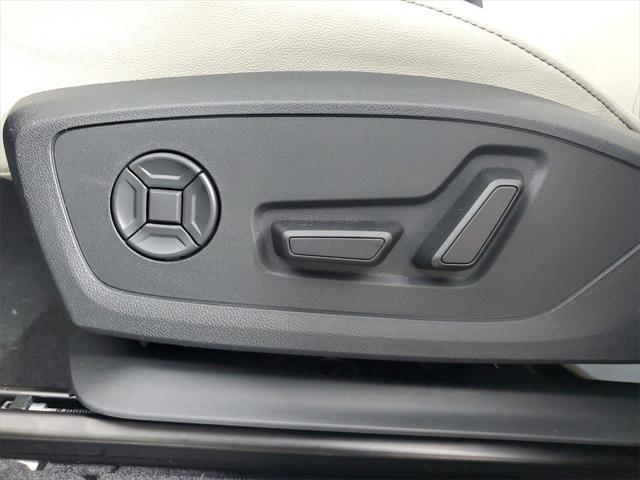 new 2025 Audi Q6 e-tron car, priced at $67,450