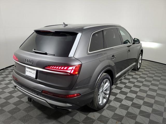 new 2025 Audi Q7 car, priced at $75,700