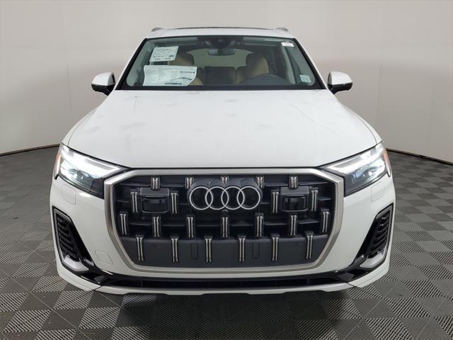 new 2025 Audi Q7 car, priced at $64,790