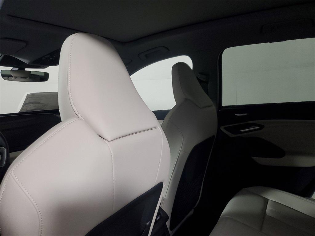 new 2025 Audi Q6 e-tron car, priced at $70,531