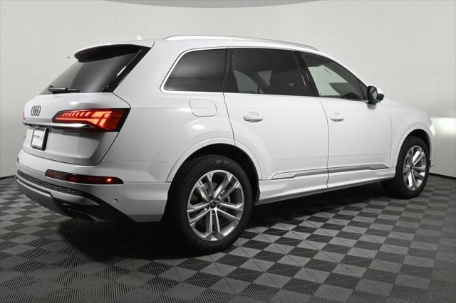 new 2025 Audi Q7 car, priced at $60,320