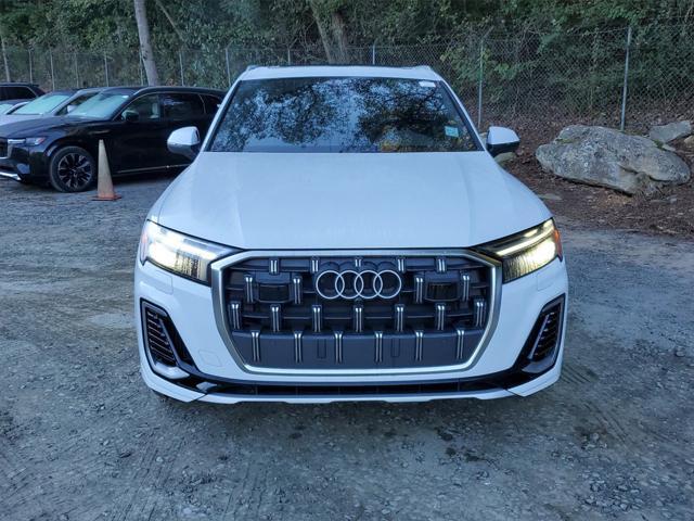 new 2025 Audi Q7 car, priced at $67,210