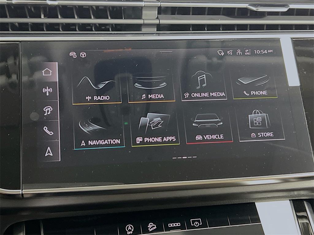 new 2025 Audi Q7 car, priced at $71,684