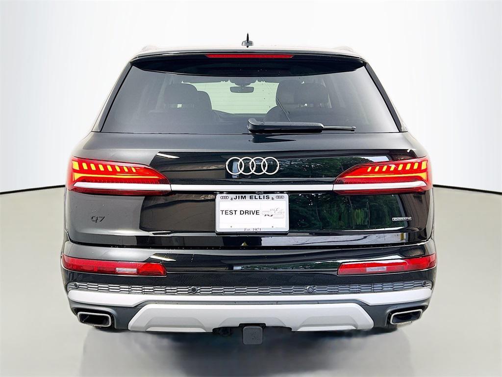 new 2025 Audi Q7 car, priced at $71,684