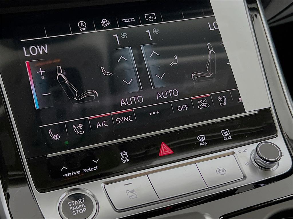 new 2025 Audi Q7 car, priced at $71,684
