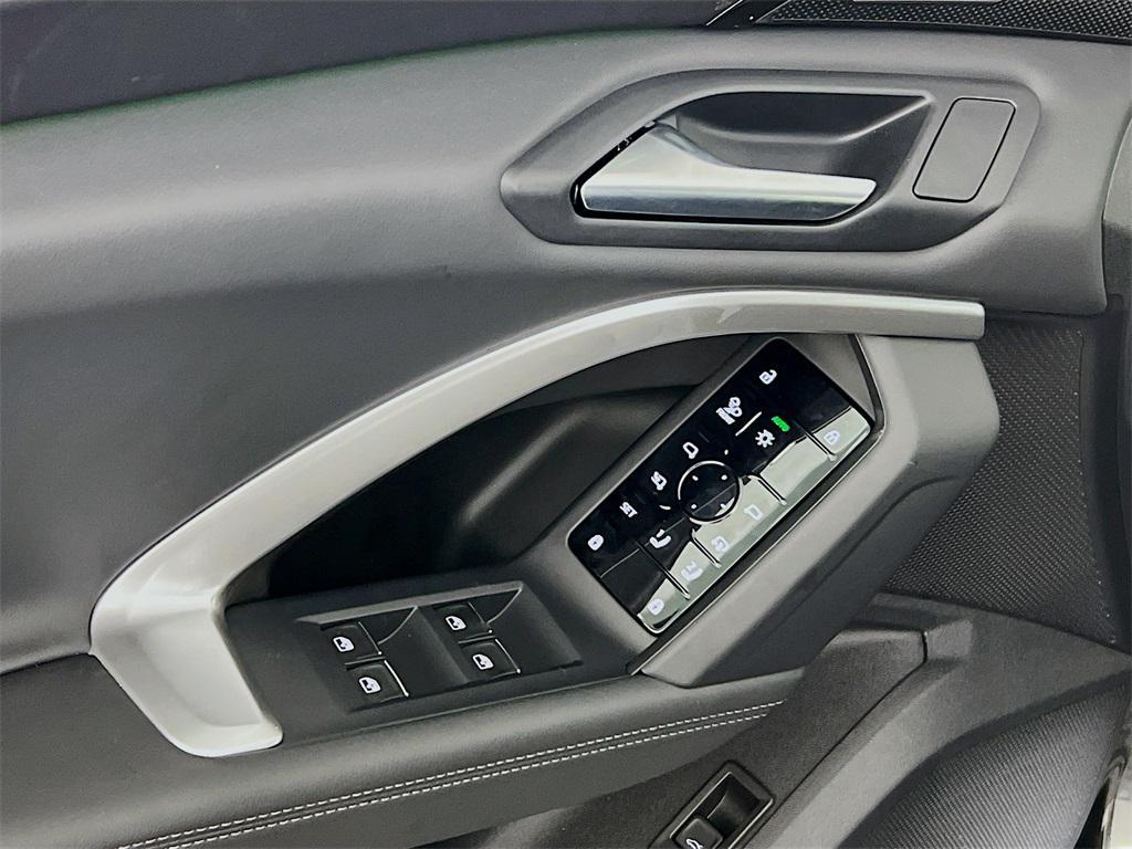 new 2025 Audi Q5 Sportback car, priced at $61,706