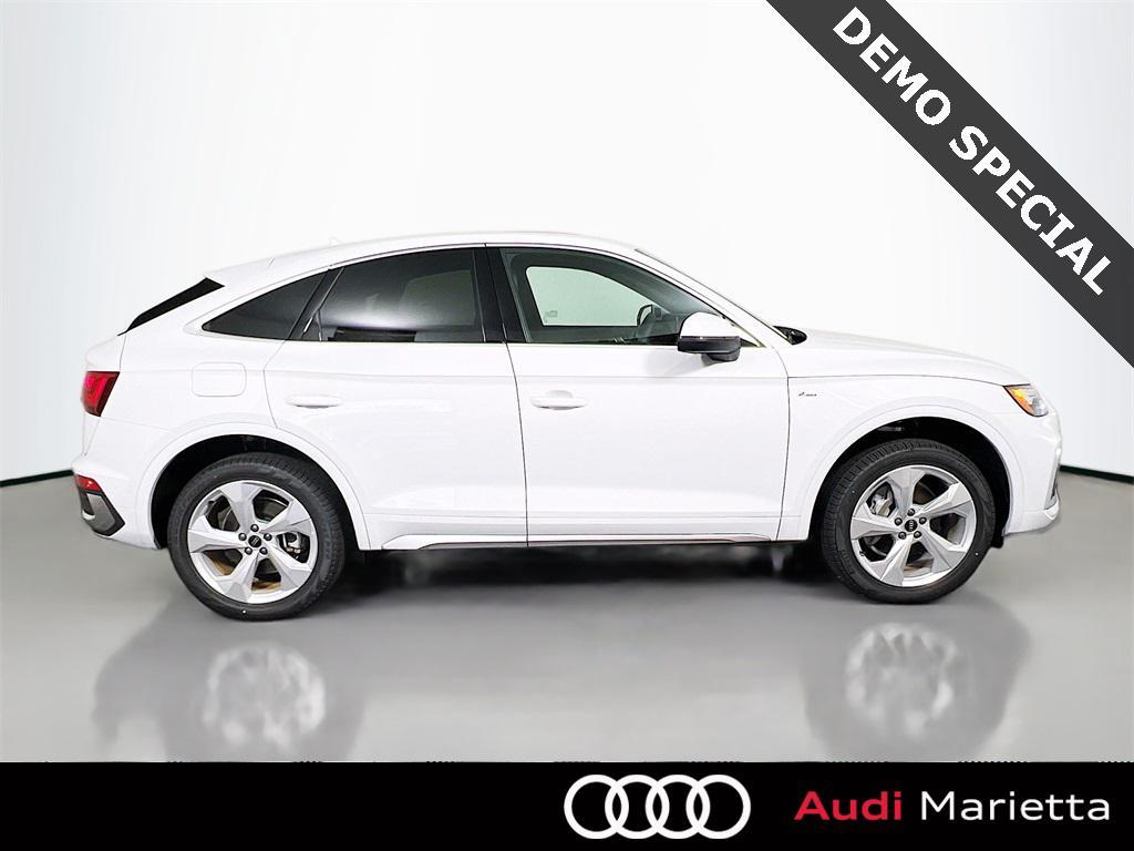 new 2025 Audi Q5 car, priced at $53,662