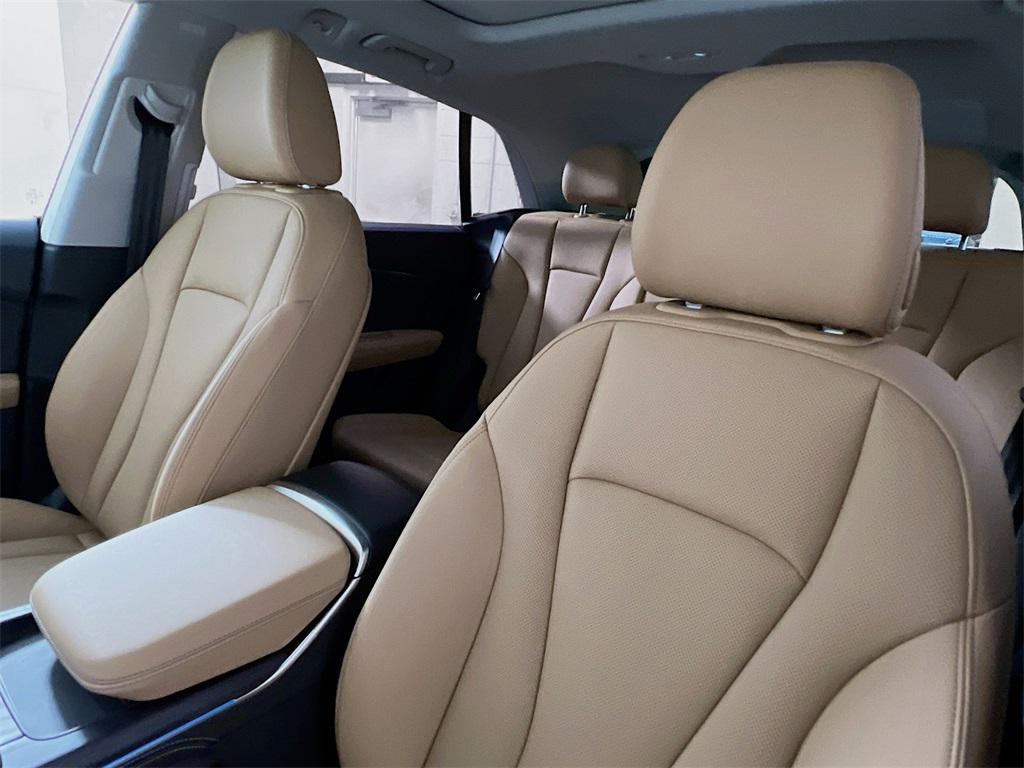 new 2025 Audi Q8 car, priced at $81,512