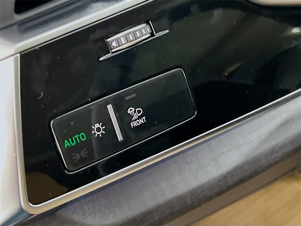 new 2025 Audi Q8 car, priced at $81,512
