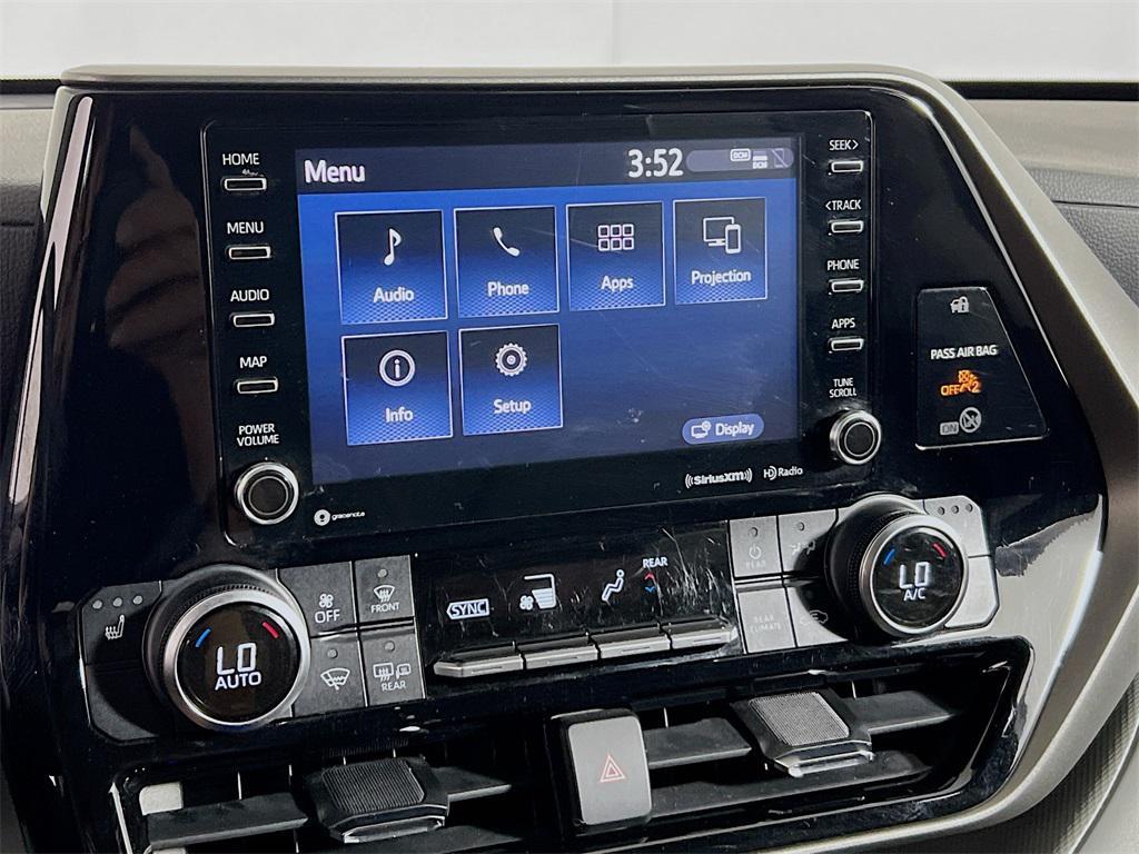 used 2021 Toyota Highlander car, priced at $31,949