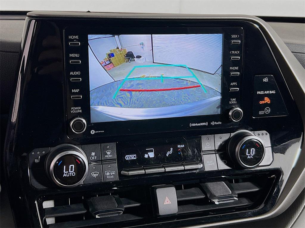 used 2021 Toyota Highlander car, priced at $31,949