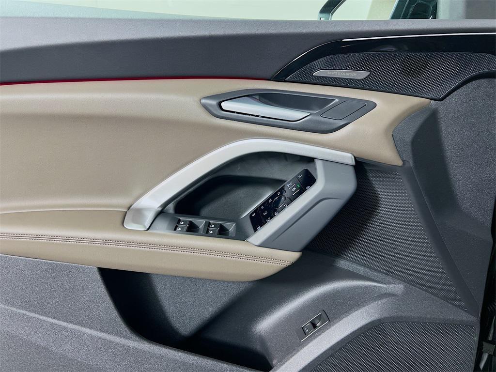 new 2025 Audi Q5 car, priced at $57,009