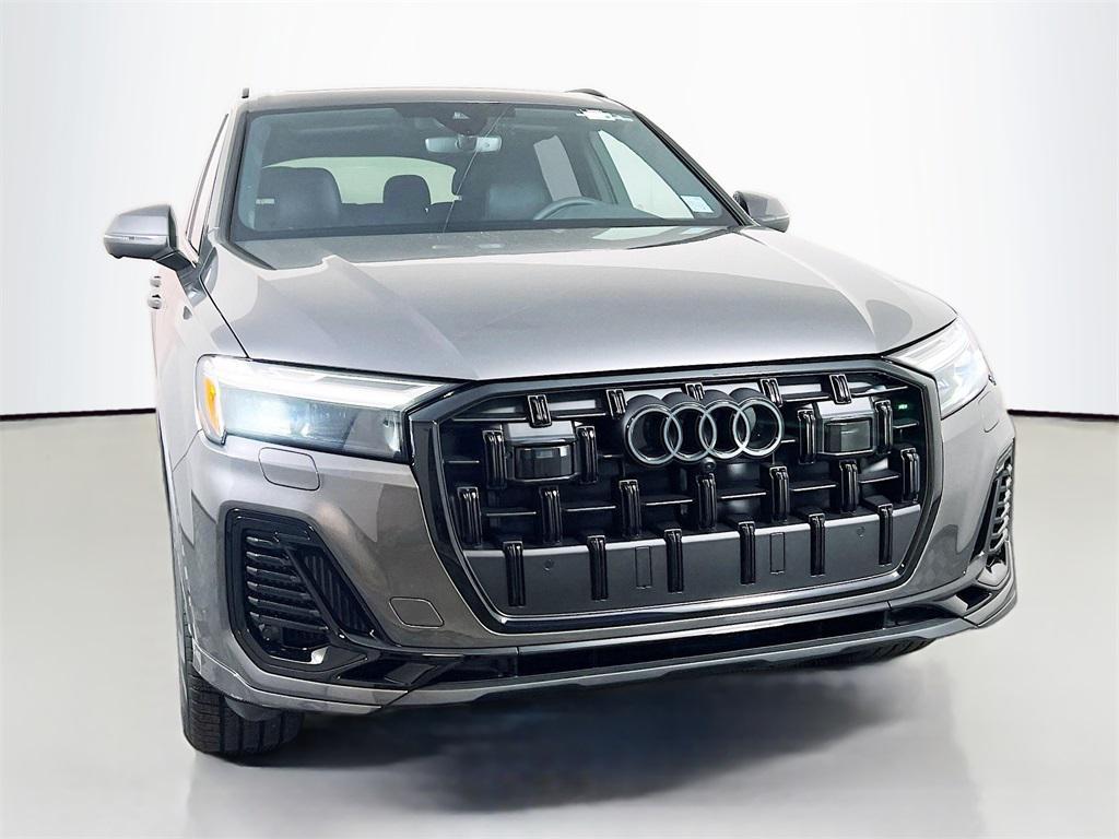 new 2026 Audi Q7 car, priced at $74,233