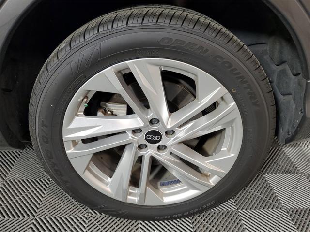 used 2022 Audi Q7 car, priced at $33,949