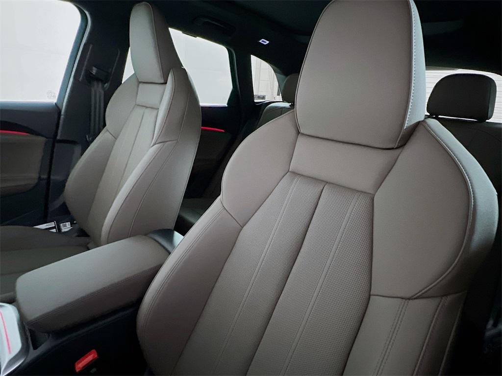 new 2025 Audi Q5 car, priced at $57,622