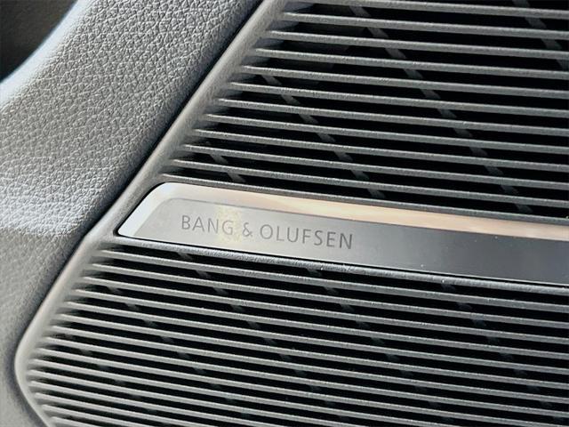 new 2025 Audi Q7 car, priced at $71,633