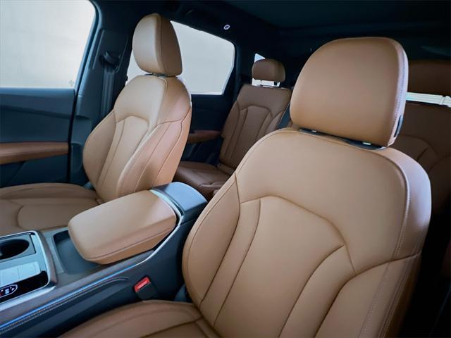 new 2025 Audi Q7 car, priced at $86,010