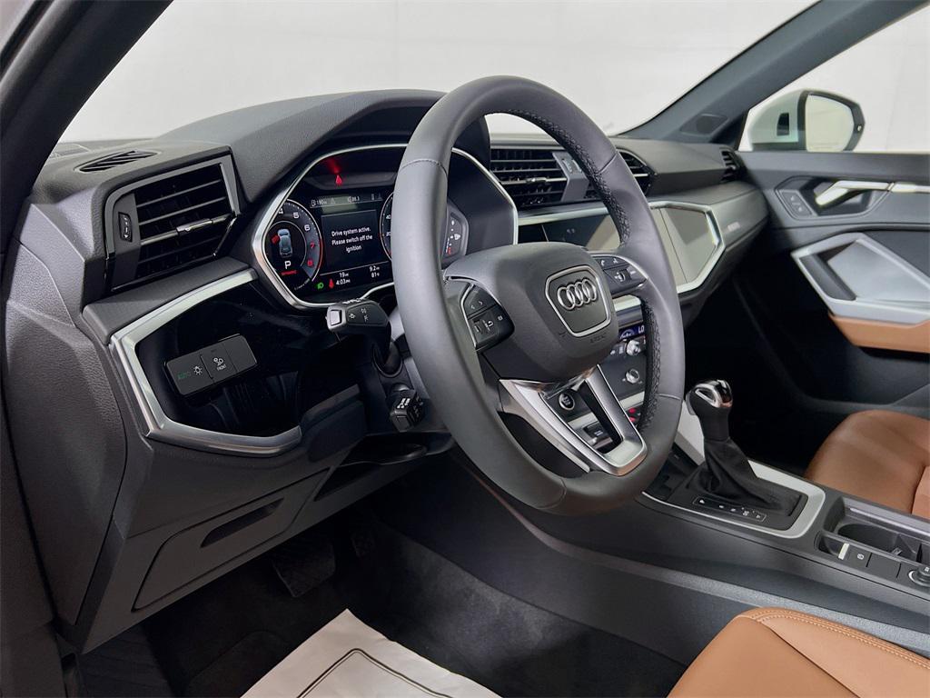 new 2025 Audi Q3 car, priced at $43,424