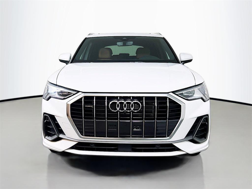 new 2025 Audi Q3 car, priced at $43,424