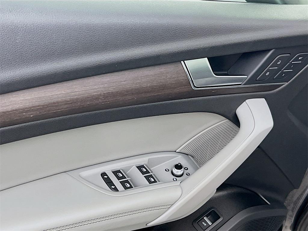 used 2021 Audi Q5 car, priced at $22,285