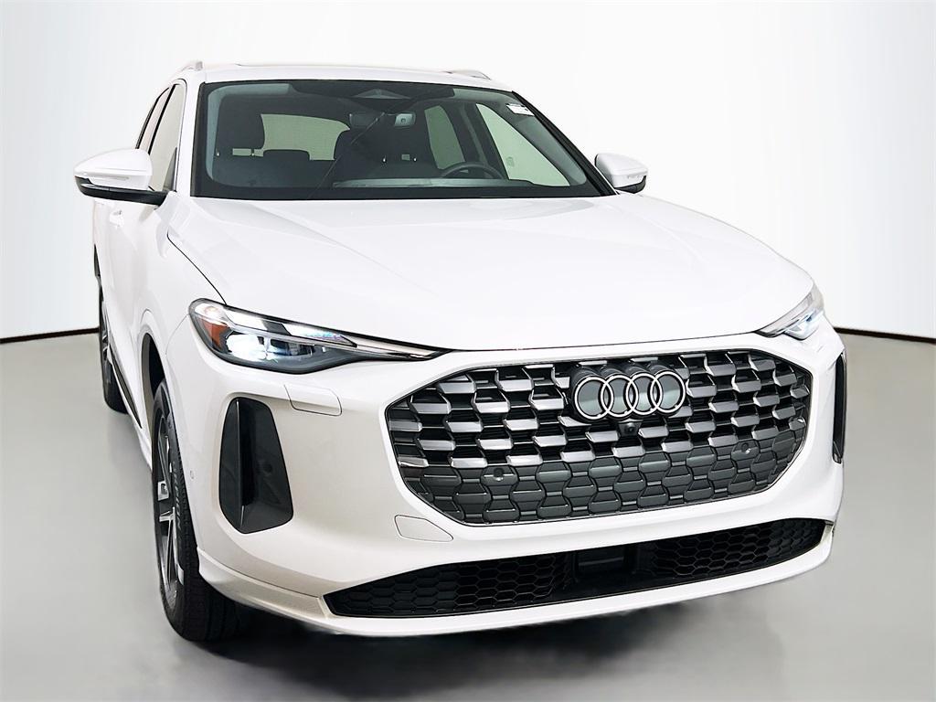 new 2025 Audi Q5 car, priced at $53,535