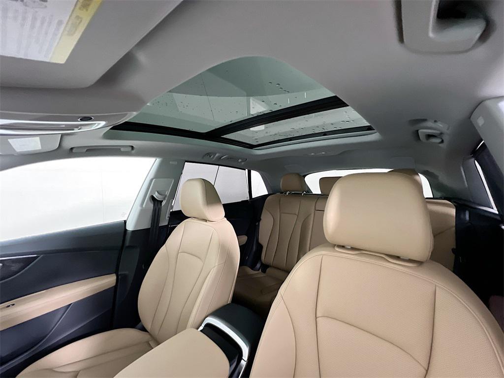 new 2025 Audi Q8 car, priced at $81,512