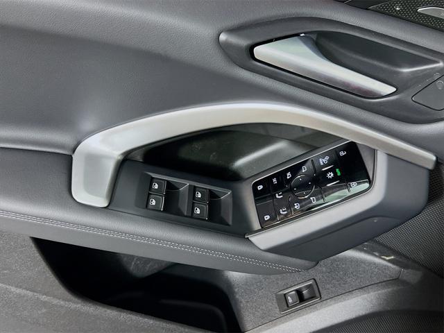 new 2025 Audi Q5 car, priced at $60,175