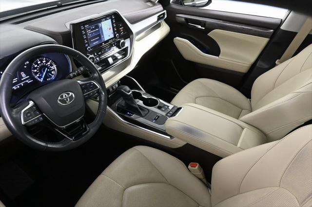 used 2021 Toyota Highlander Hybrid car, priced at $34,949