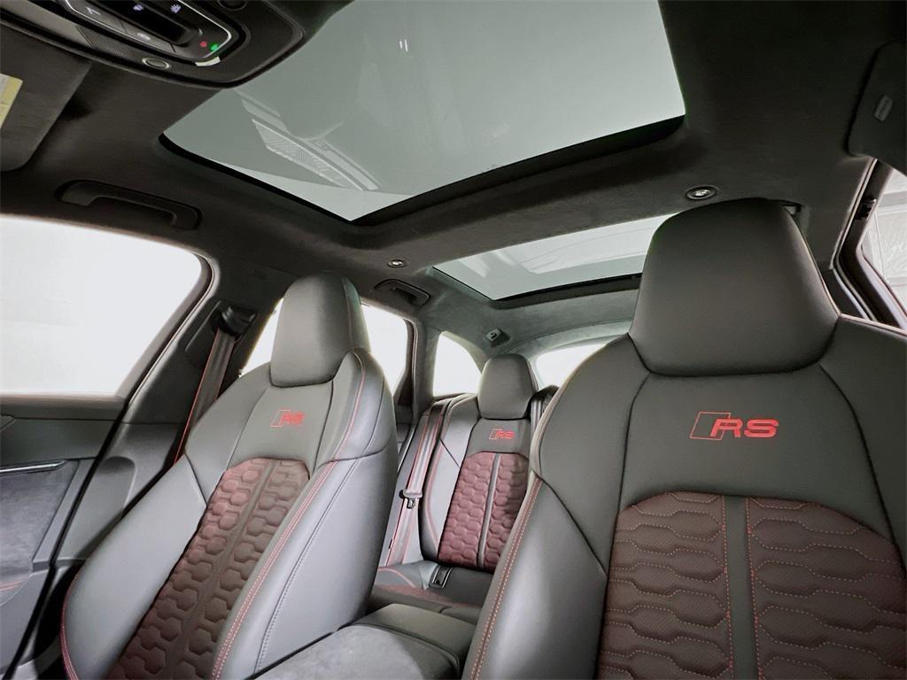 new 2026 Audi RS 6 Avant car, priced at $152,365