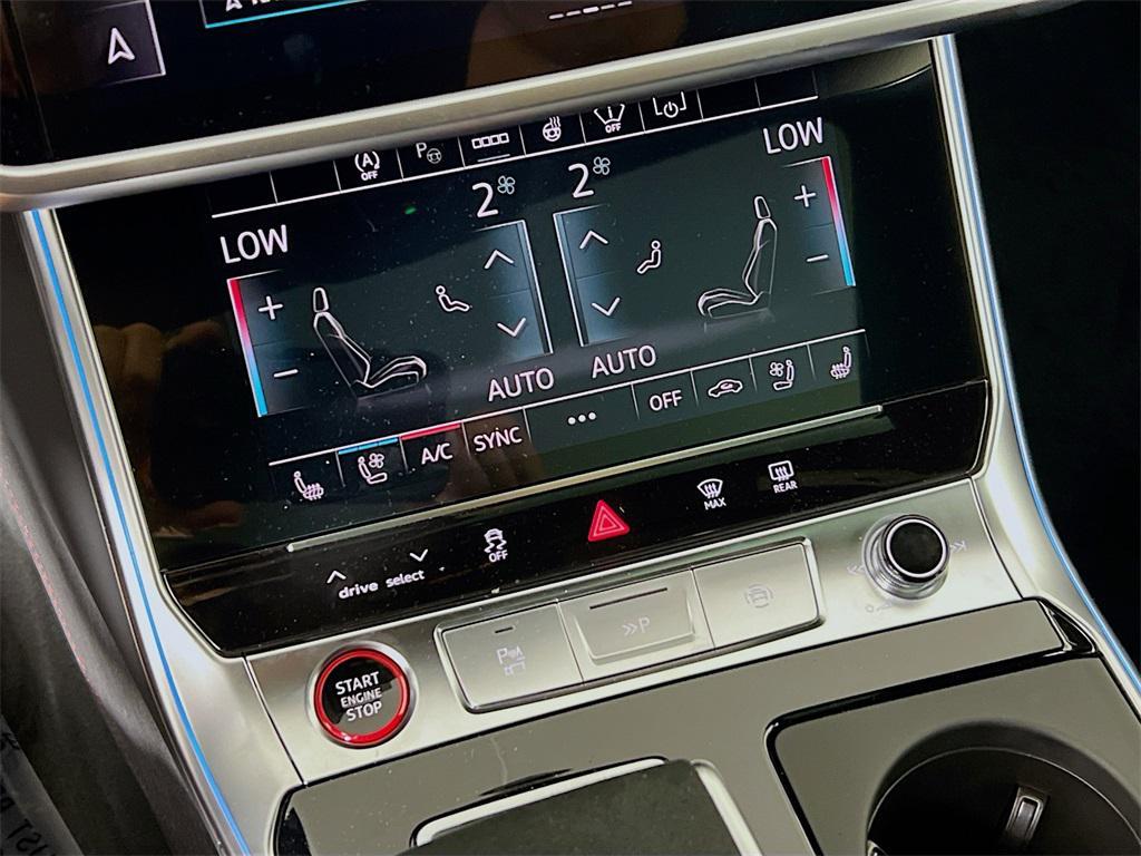 new 2026 Audi RS 6 Avant car, priced at $152,365