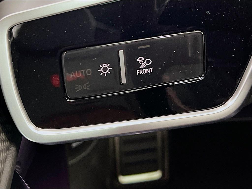 new 2026 Audi RS 6 Avant car, priced at $152,365