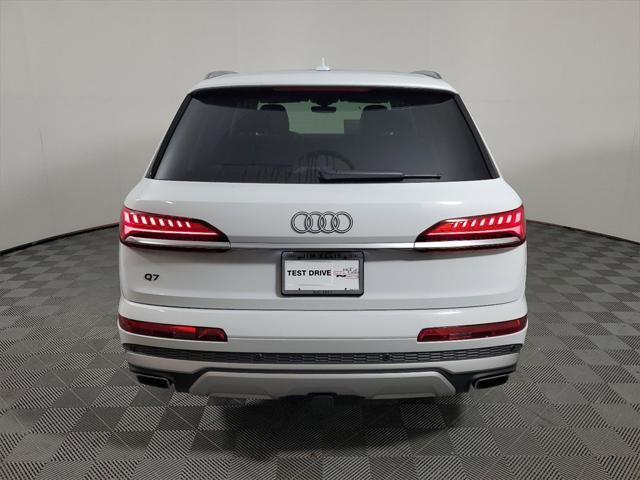 new 2025 Audi Q7 car, priced at $70,010