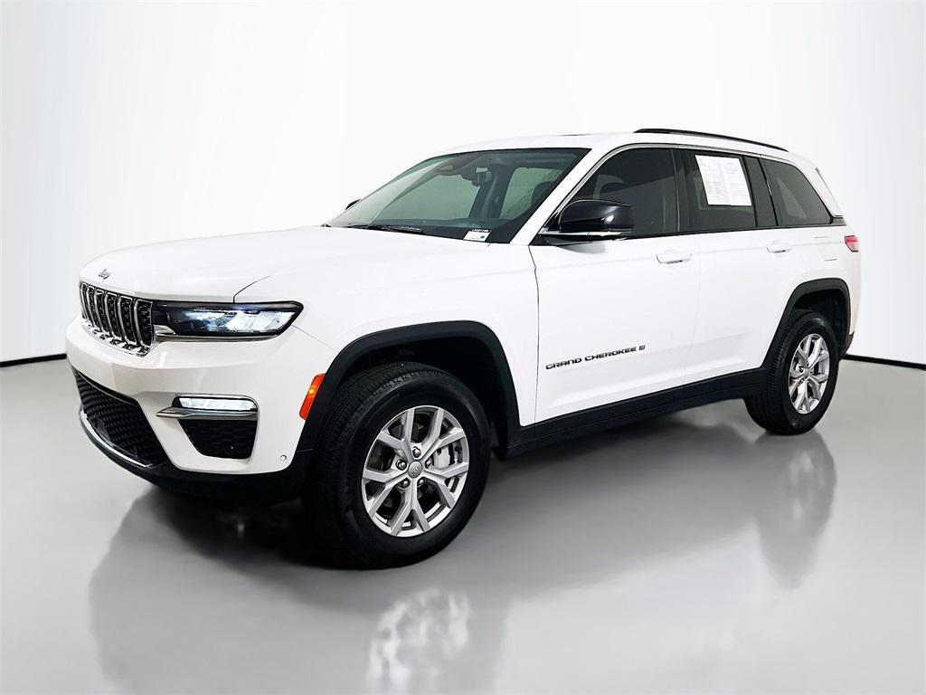 used 2022 Jeep Grand Cherokee car, priced at $27,549
