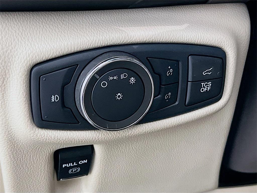 used 2020 Lincoln Nautilus car, priced at $23,949