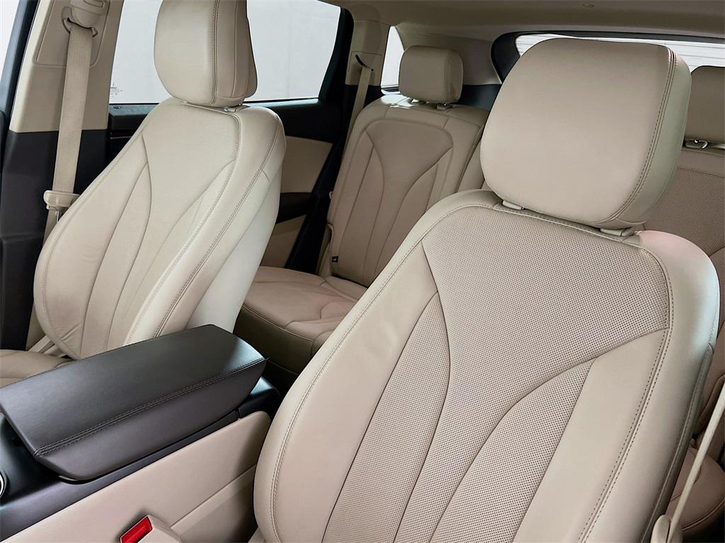 used 2020 Lincoln Nautilus car, priced at $23,949
