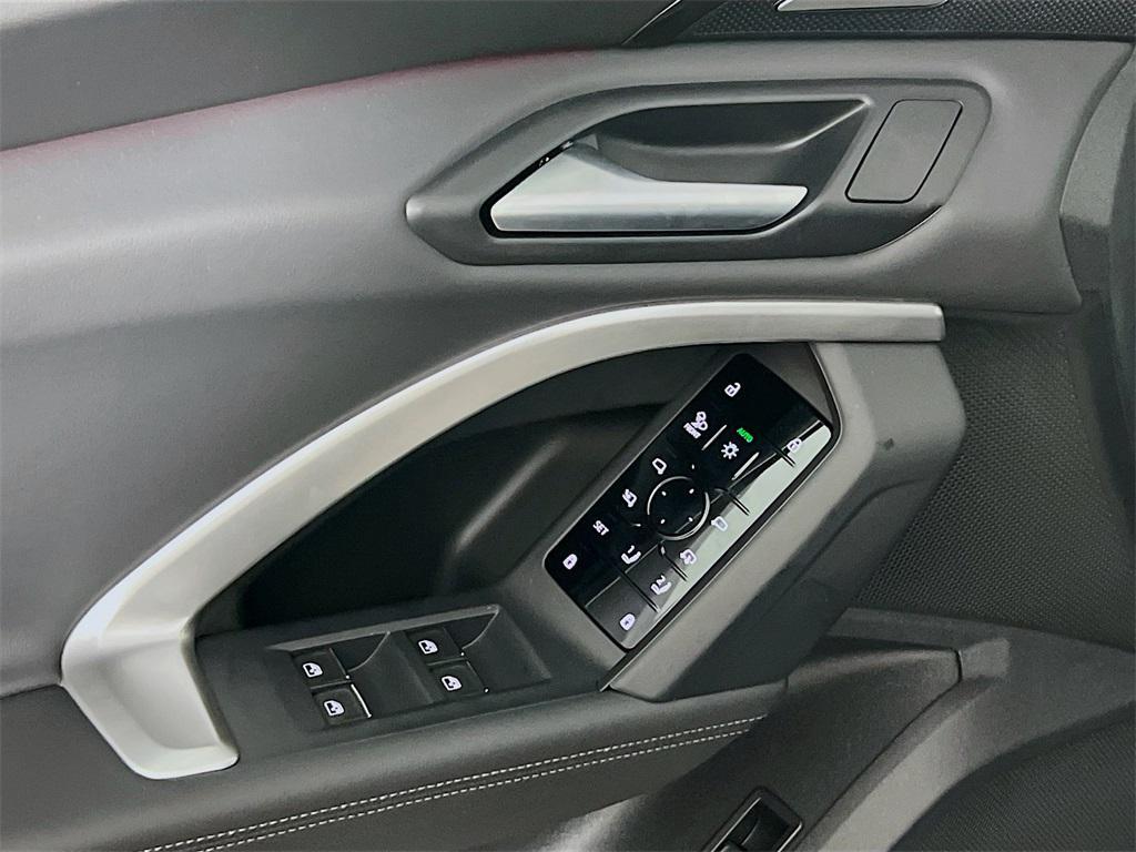 new 2025 Audi Q5 car, priced at $56,396