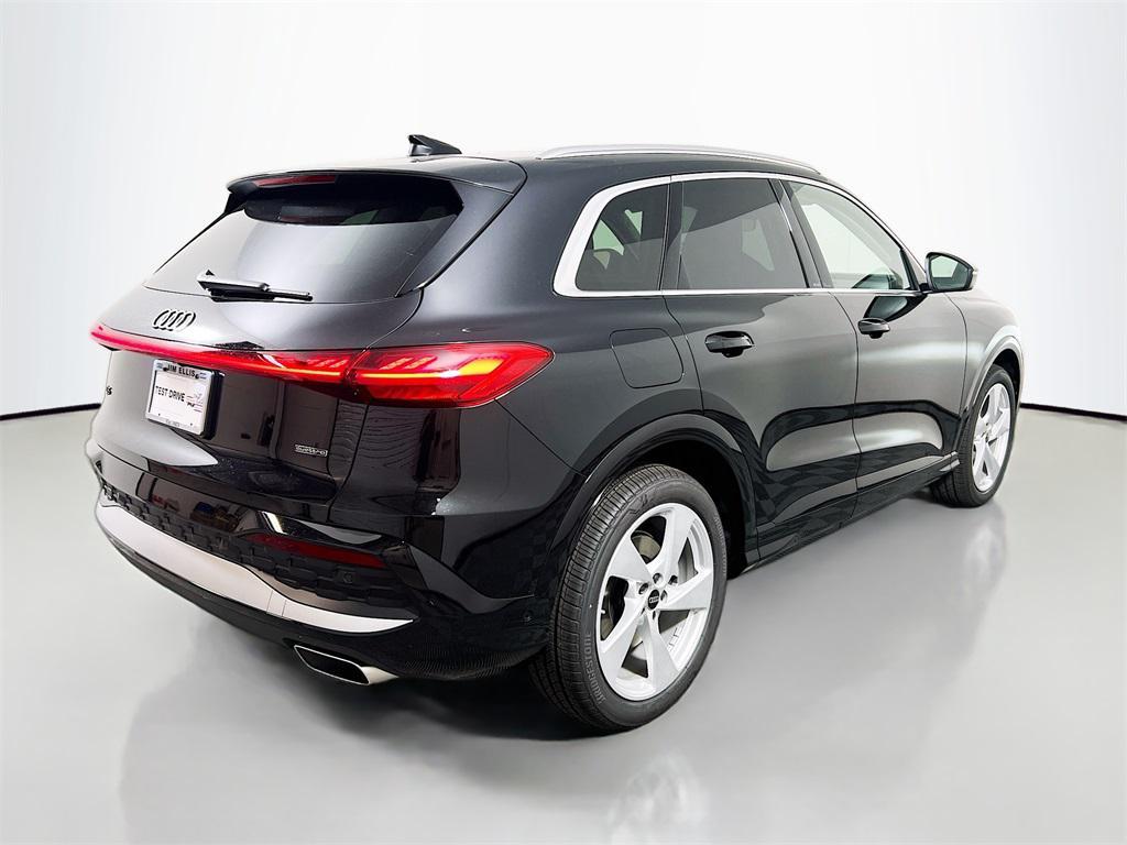 new 2025 Audi Q5 car, priced at $59,753