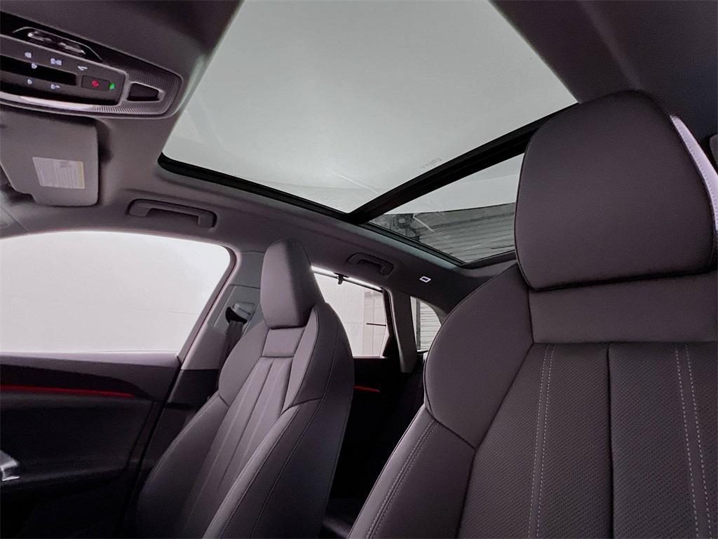 new 2025 Audi Q5 car, priced at $59,753
