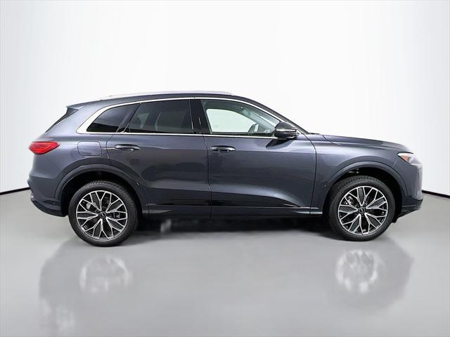 new 2025 Audi Q5 car, priced at $60,975