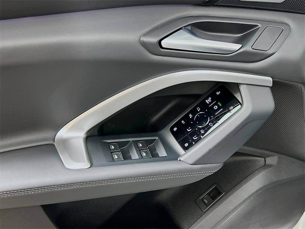 new 2025 Audi Q5 car, priced at $56,396