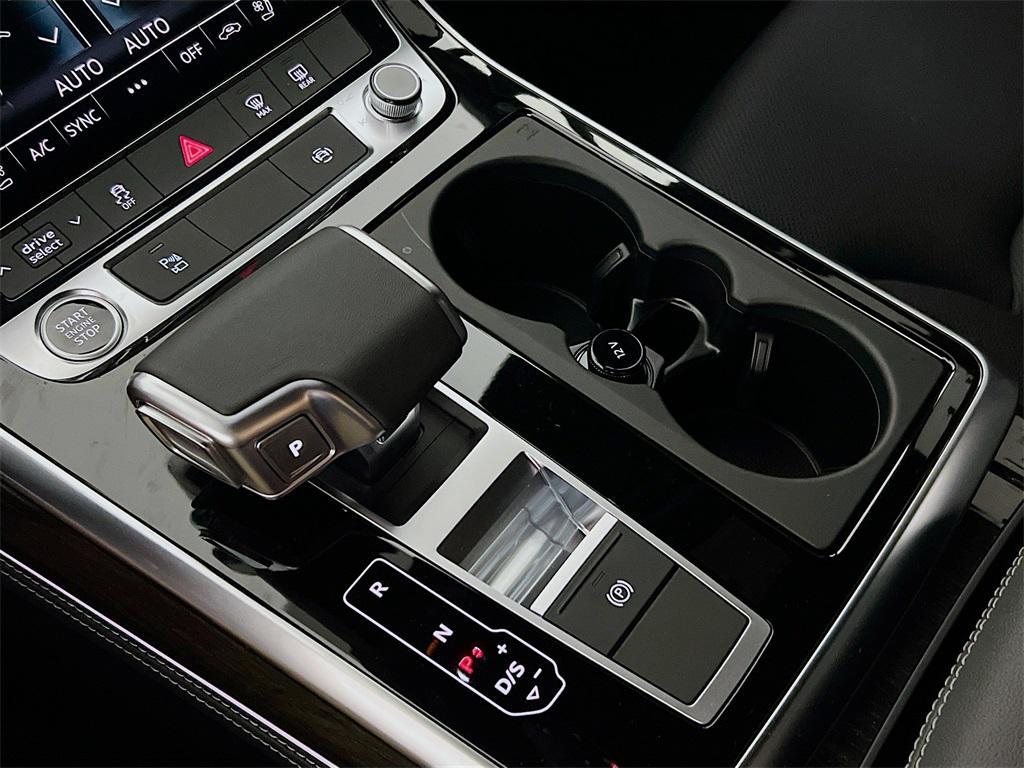 new 2026 Audi Q7 car, priced at $69,630