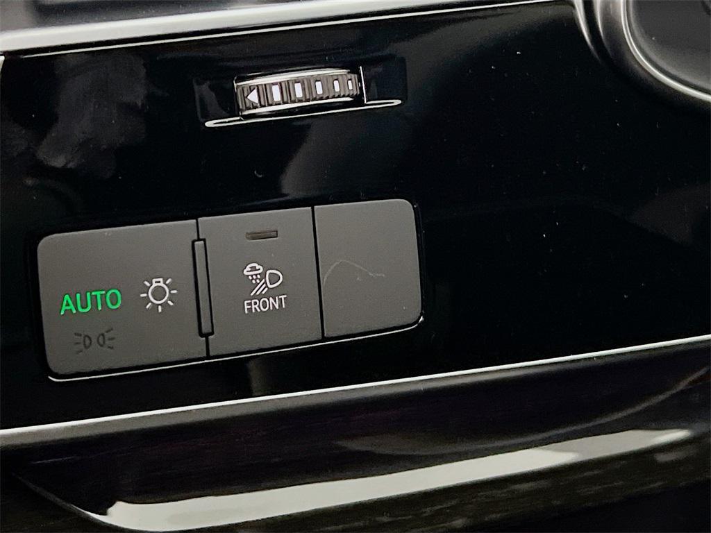 new 2026 Audi Q7 car, priced at $69,630