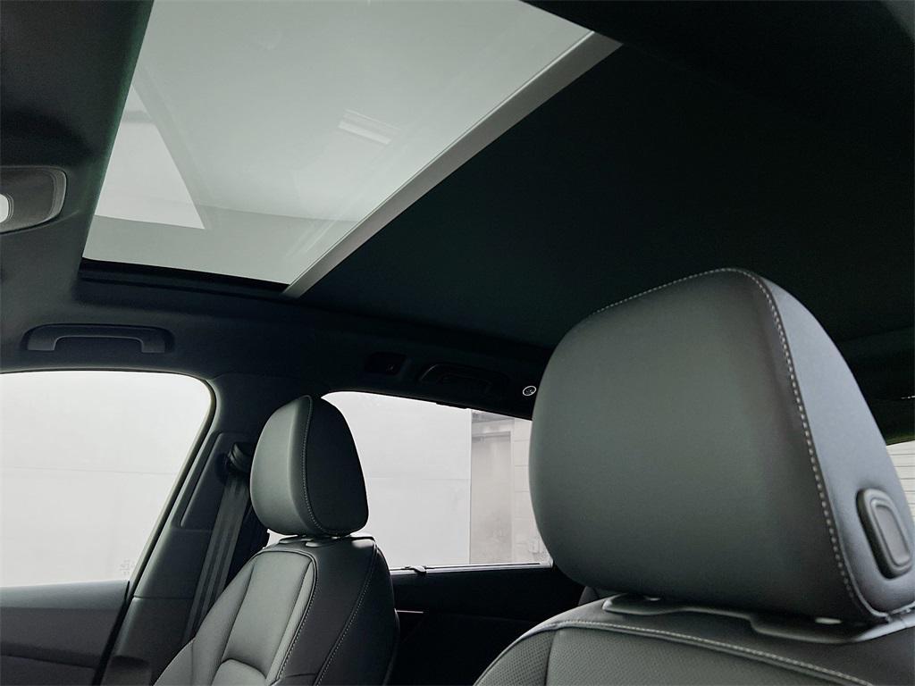 new 2026 Audi Q7 car, priced at $69,630