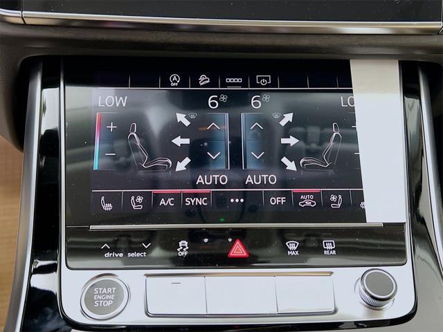 new 2025 Audi Q7 car, priced at $72,455
