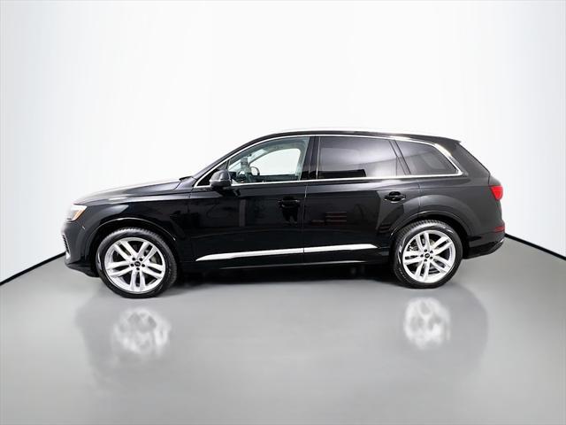 new 2025 Audi Q7 car, priced at $72,455