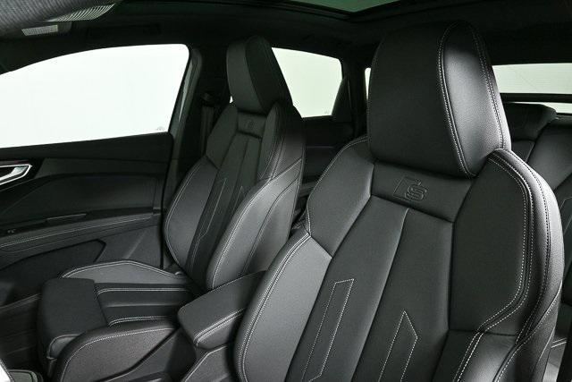 new 2025 Audi Q4 e-tron Sportback car, priced at $64,667