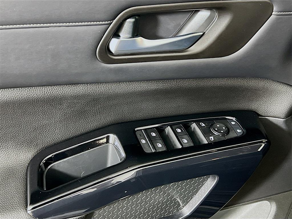 used 2022 Nissan Pathfinder car, priced at $27,232