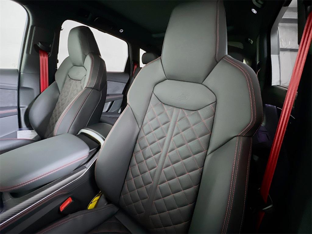 new 2026 Audi Q7 car, priced at $90,716