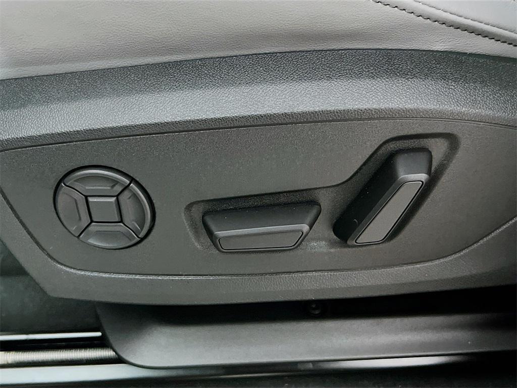 new 2025 Audi Q3 car, priced at $42,421